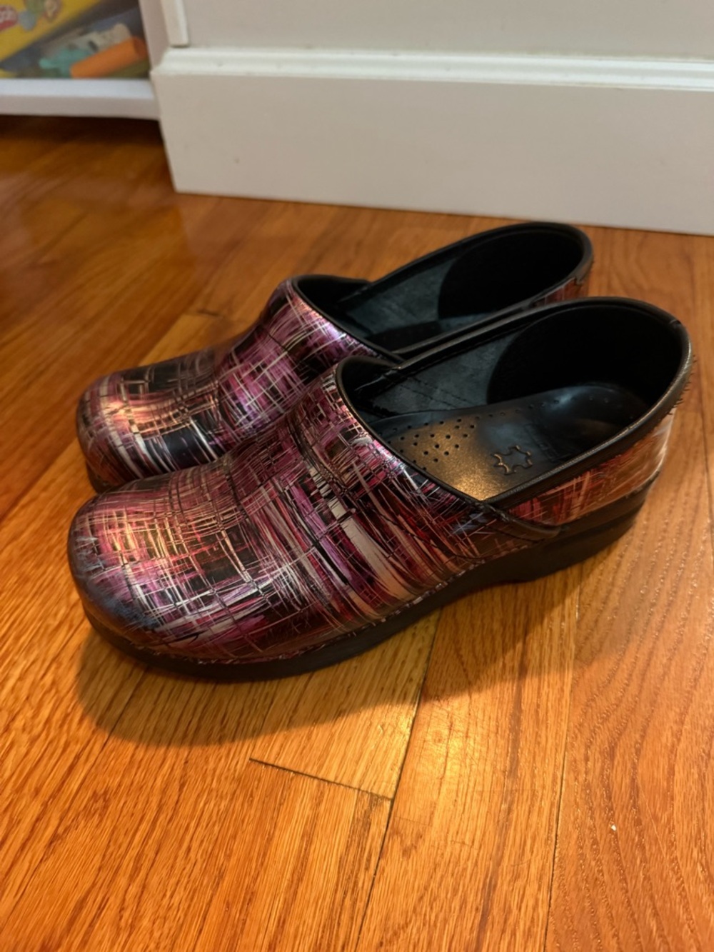 Dansko Professional clogs in a Crosshatch Patent design Size 39